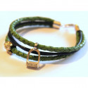 Náramek s zelenomodrou kůží a stříbrným třmenem