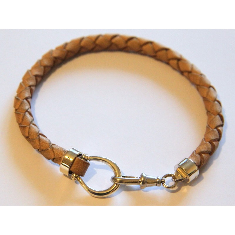 Náramek s kůží a stříbrným uzávěrem