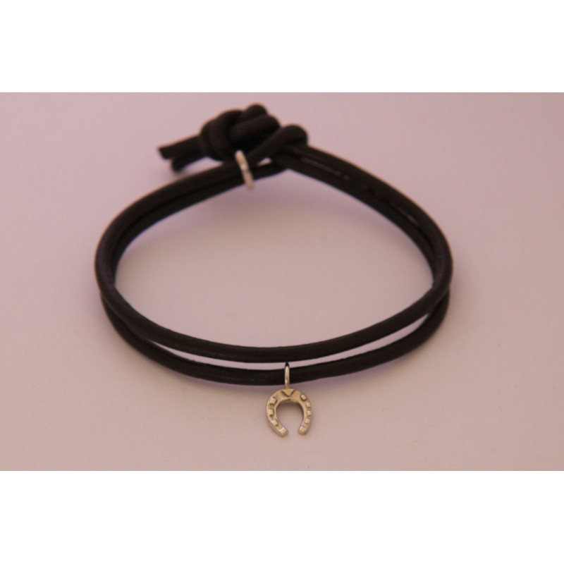 Náramek s podkovičkou