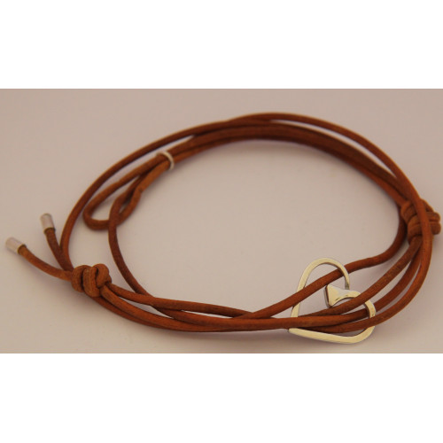 Náramek s stříbrným srdíčkem podkovák